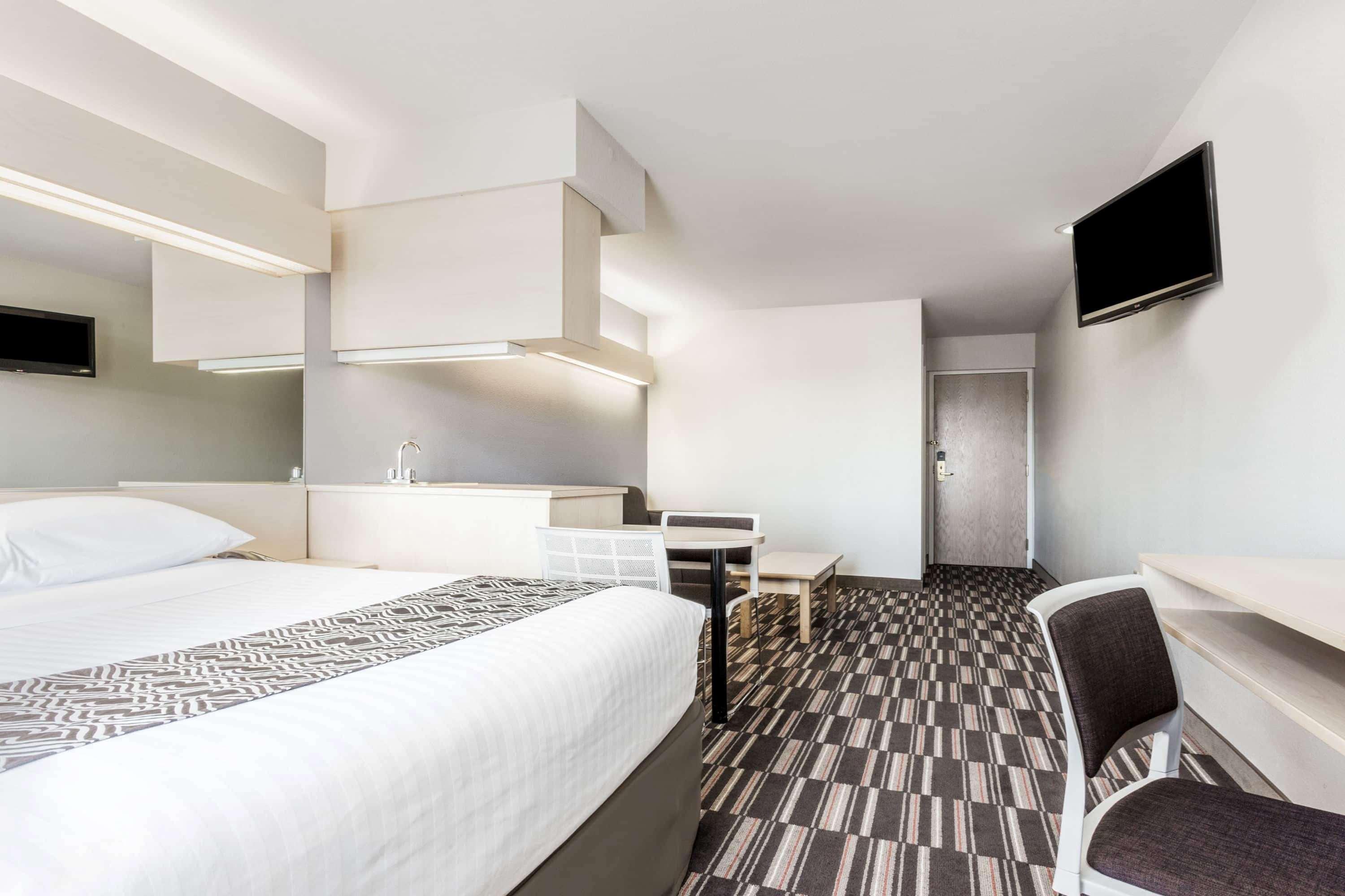 Microtel Inn & Suites Modesto Серес Екстер'єр фото